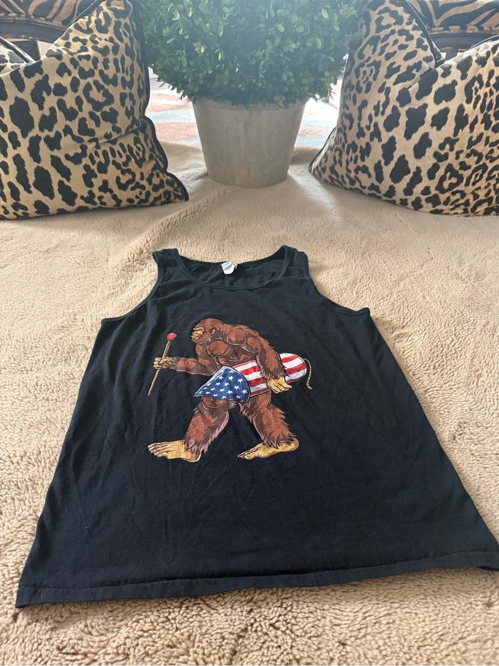 Men’s small Black Graphic Tank with Patriotic Bigfoot Print